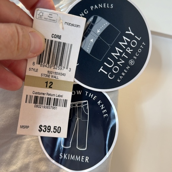 NWT Karen Scott khaki Tummy Control “Skimmer” Capris Size 12 w/ Matching Belt - Picture 5 of 8